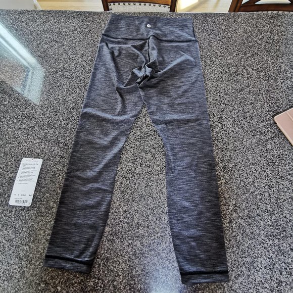 SOLD Lululemon Wunder Under 7/8 Tight - Size 8 - Picture 4 of 7